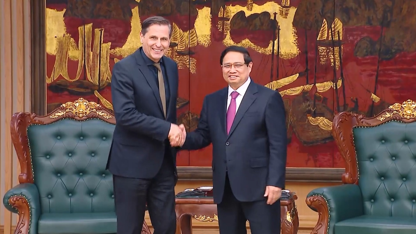 PM welcomes Skoda Auto’s support for Vietnam’s automobile industry